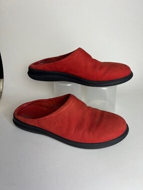 Ecco Women's Red Slip-On Clogs